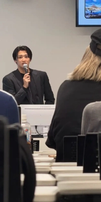 社内向けSNS活用研修会の開催|年1回